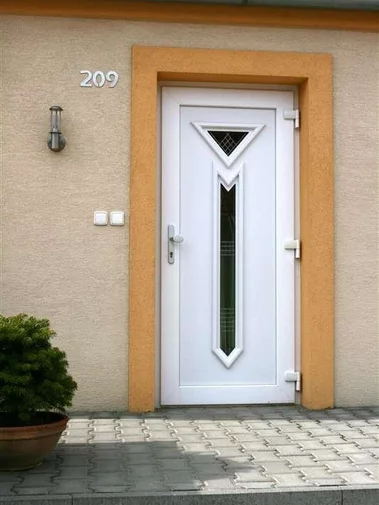 plastové dvere za priaznivú cenu